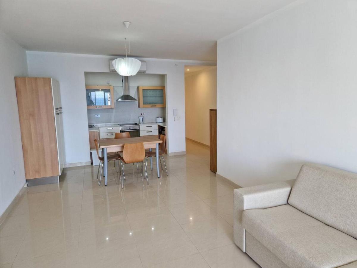 Seabreeze Casablanca Flat Apartment Zebbug  ภายนอก รูปภาพ